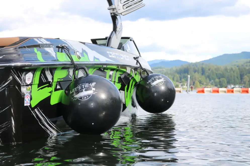 Let's Tie Up Single XL Fender w/ Boatswains Mate Bungee