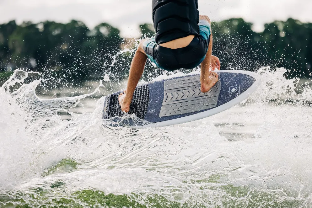 Liquid Force 2023 Sting LTD Wakesurf Board