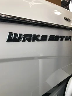 Malibu Wakesetter Hull Decal, 32